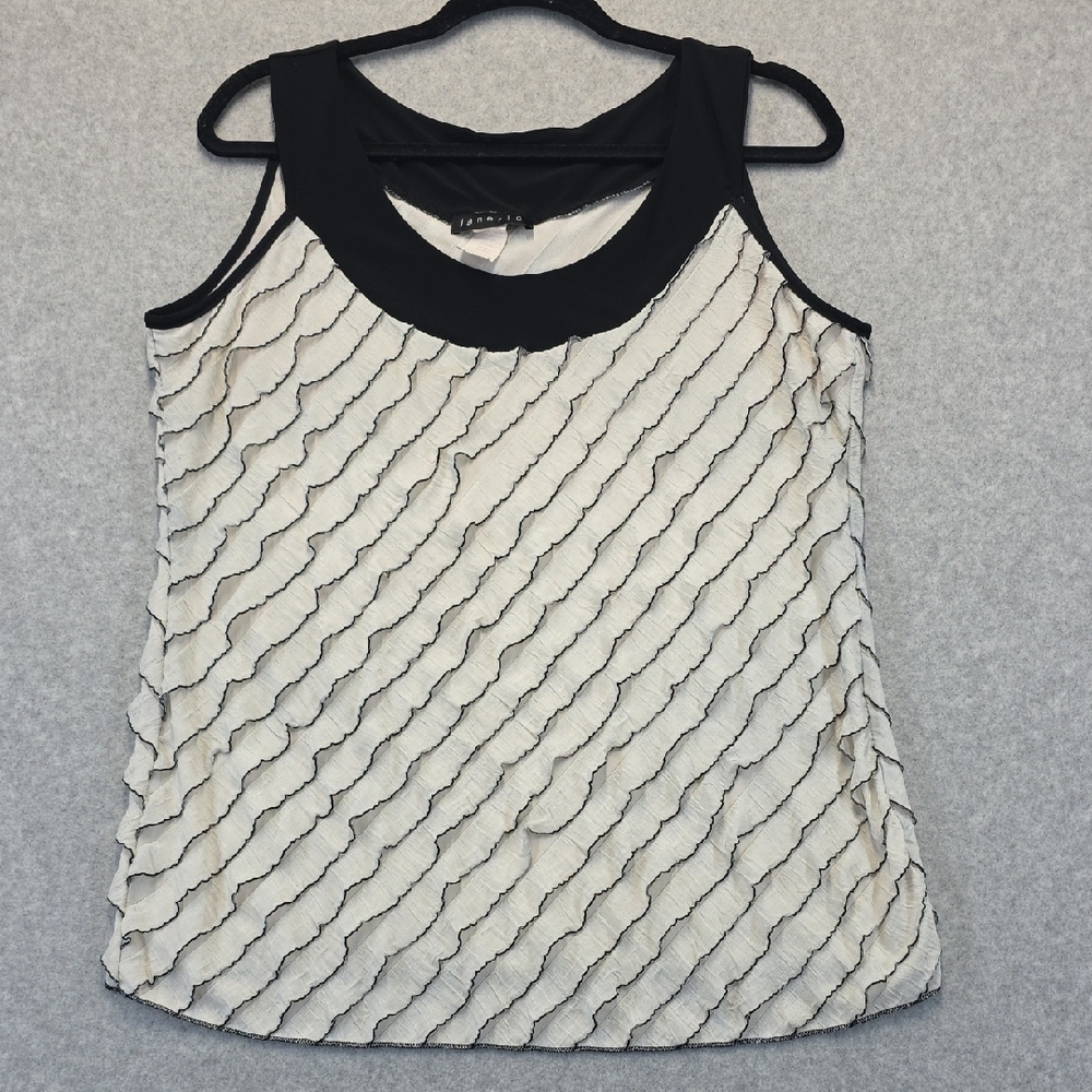 Elegant Sleeveless Blouse with Black and Cream Design